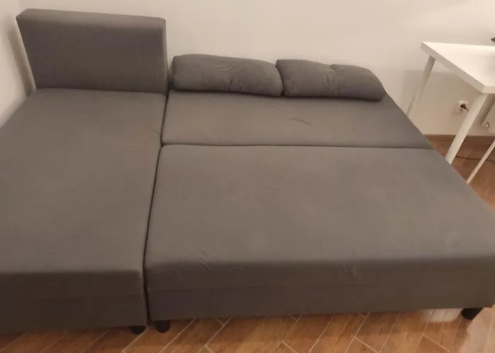 Nice Room With 2 Shared Bathrooms ,Wc , 2Km To Old Town -100M From Metro Szwedzka